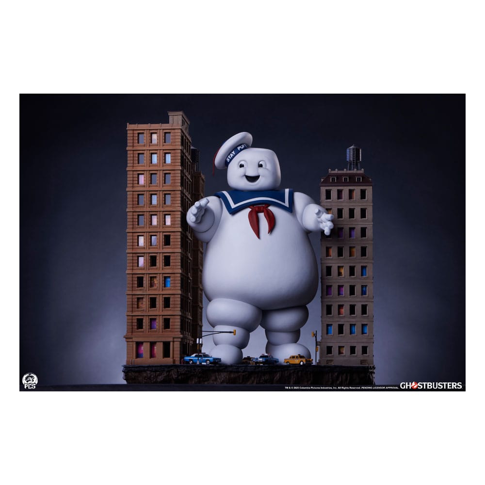 The Ghostbusters Diorama Statue Stay Puft Marshmallow Man 74 cm