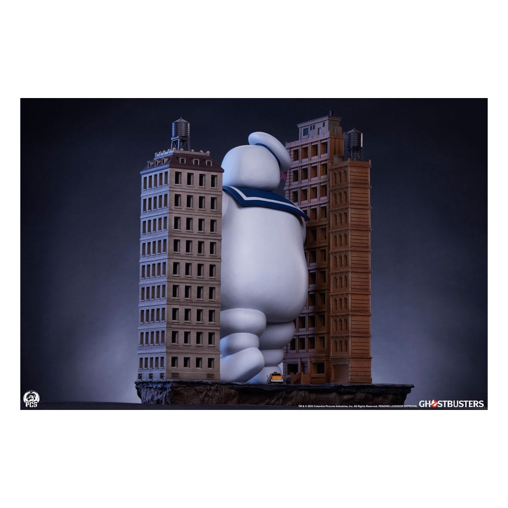The Ghostbusters Diorama Statue Stay Puft Marshmallow Man 74 cm