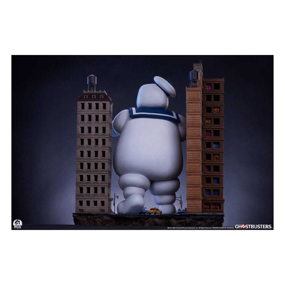 The Ghostbusters Diorama Statue Stay Puft Marshmallow Man 74 cm
