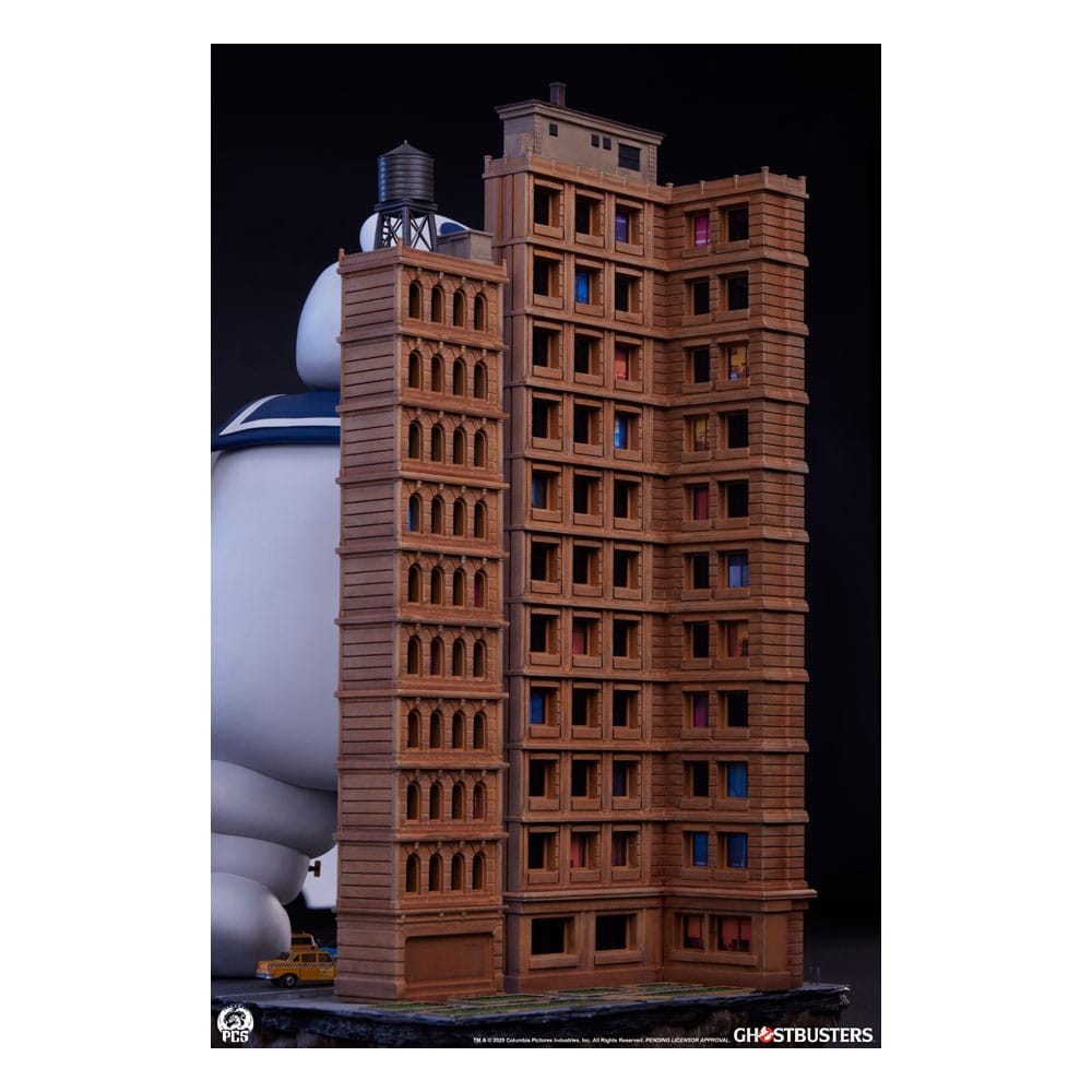 The Ghostbusters Diorama Statue Stay Puft Marshmallow Man Deluxe Edition 74 cm