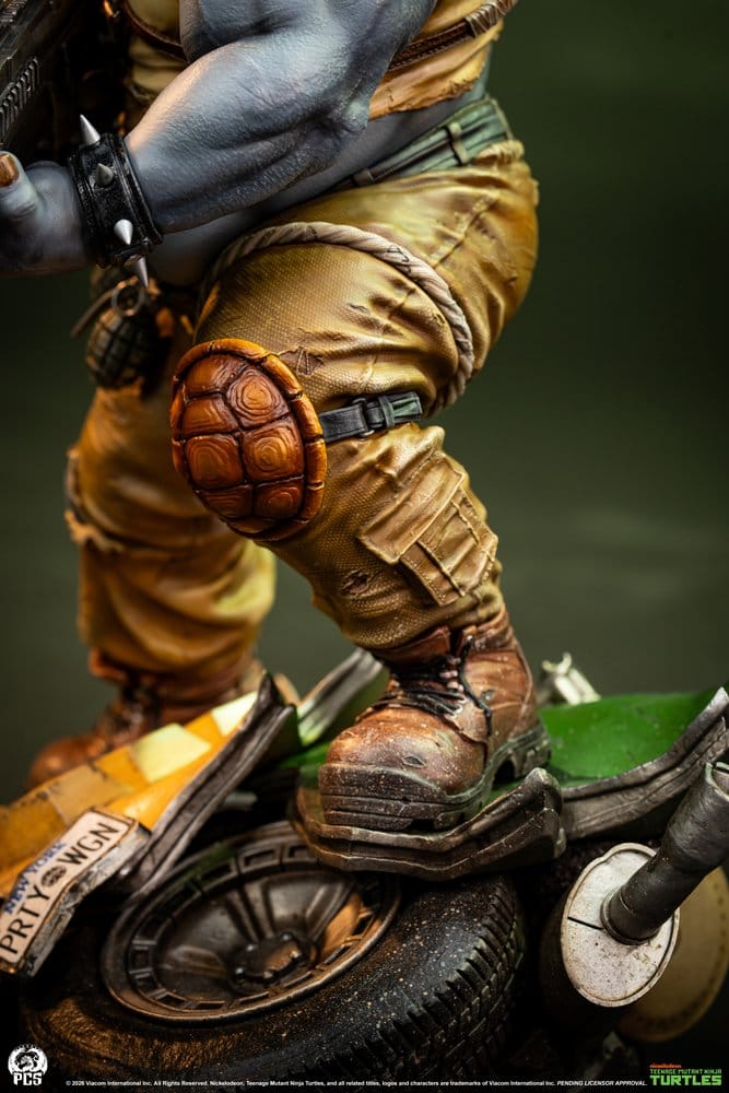 Teenage Mutant Ninja Turtles Legends Statue 1/3 Rocksteady 69 cm