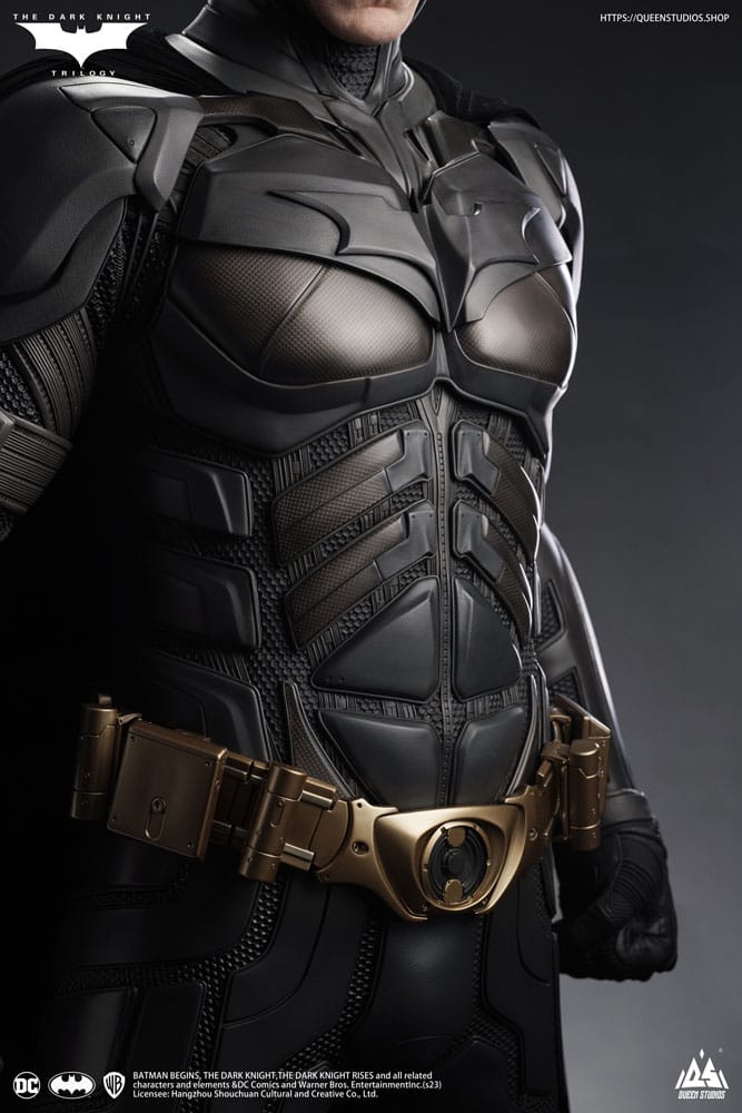 The Dark Knight Life-Size Statue Batman Premium Edition 207 cm