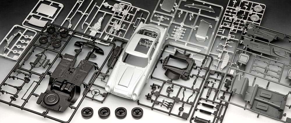 James Bond Advent Calendar Aston Martin DB5 1/24 Model Kit