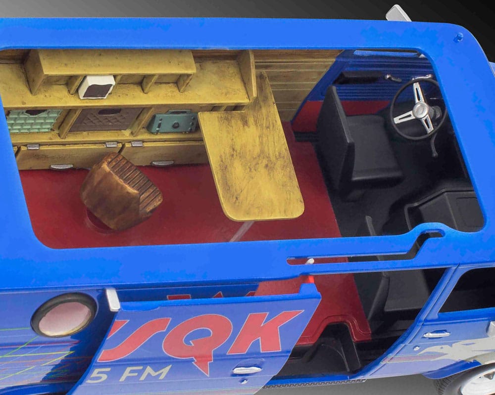 Stranger Things Model Kit 1/25 Squawk Van 21 cm