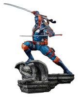 DC Comics Premium Format Statue Deathstroke 61 cm