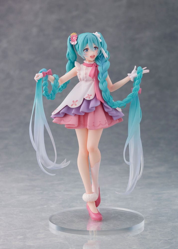 Hatsune Miku (Vocaloid) Wonderland Rapunzel Version