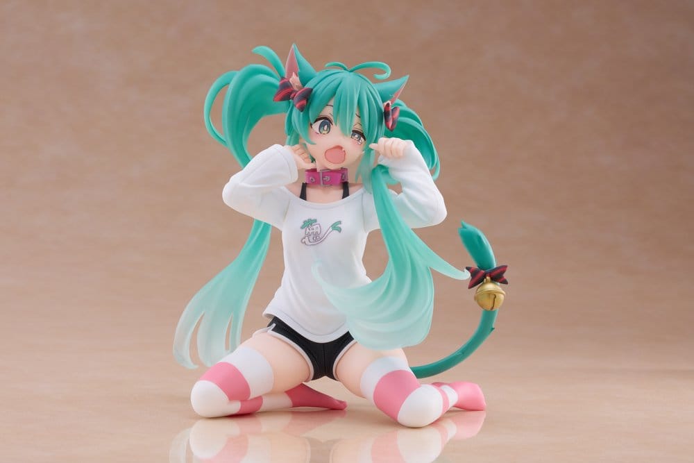 Hatsune Miku PVC Statue Desktop Cute Figure Hatsune Miku Cat Ear T-Shirt Ver. 13 cm