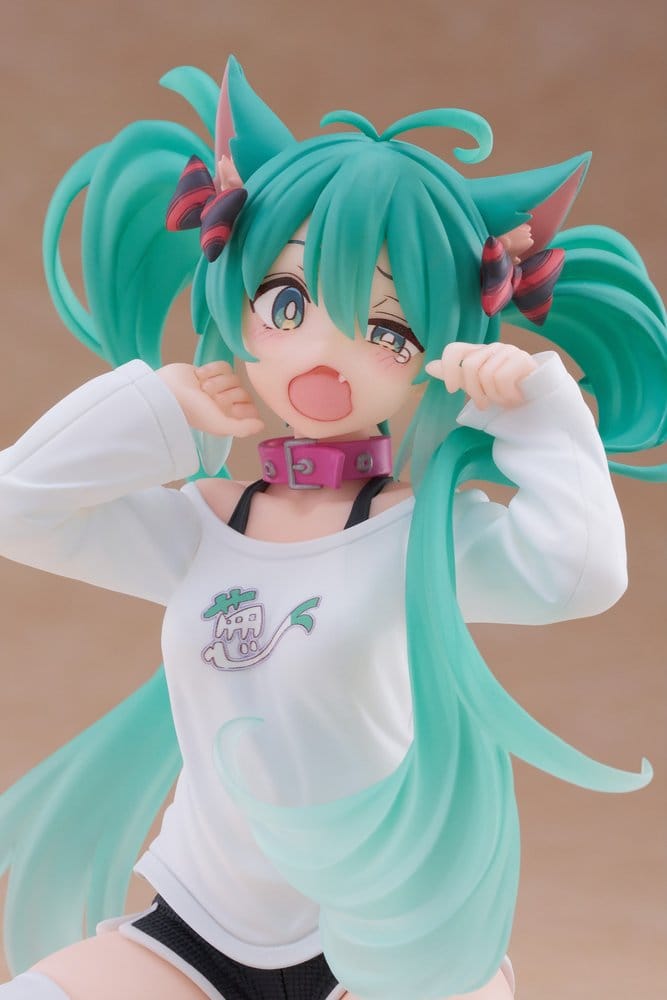 Hatsune Miku PVC Statue Desktop Cute Figure Hatsune Miku Cat Ear T-Shirt Ver. 13 cm