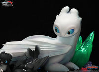 How To Train Your Dragon Statue 1/6 Light Fury & Night Lights 36 cm