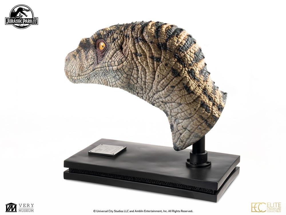 Jurassic Park III Bust Female Velociraptor White Queen 75 cm