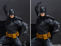 DC Comics - Maquette 1/6 - Batman (Black and Gray Edition)