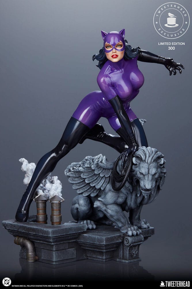 DC Comics Maquette 1/6 Catwoman (Purple Edition) 35 cm