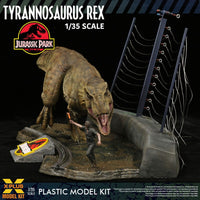 Jurassic Park - Plastic Model Kit 1/35 - Tyrannosaurus Rex 42 cm